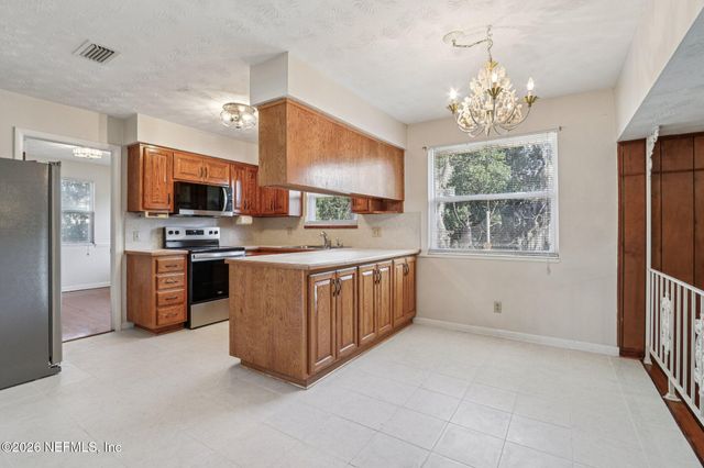 2871 BROOKWOOD Road, Orange Park, FL 32073