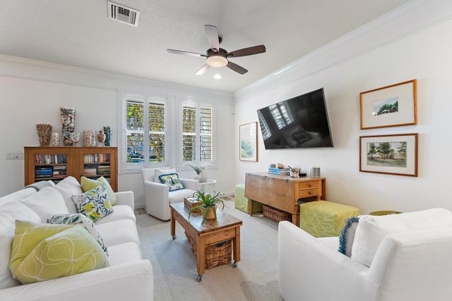 1471 N Jeaga Drive, Jupiter, FL 33458