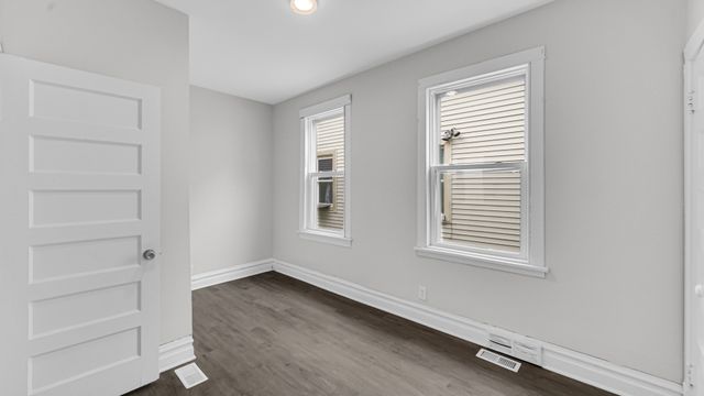 1114 N Waller Avenue, Chicago, IL 60651