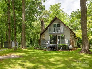 2771 Old Clear Creek Road, Hendersonville, NC 28792