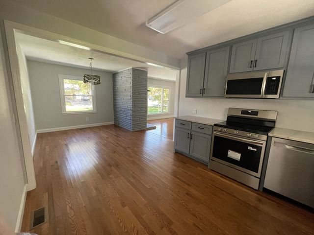 1209 Bel Aire Dr, Tullahoma, TN 37388