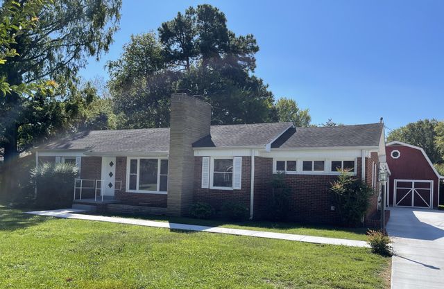 1209 Bel Aire Dr, Tullahoma, TN 37388