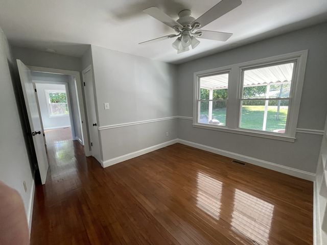 1209 Bel Aire Dr, Tullahoma, TN 37388