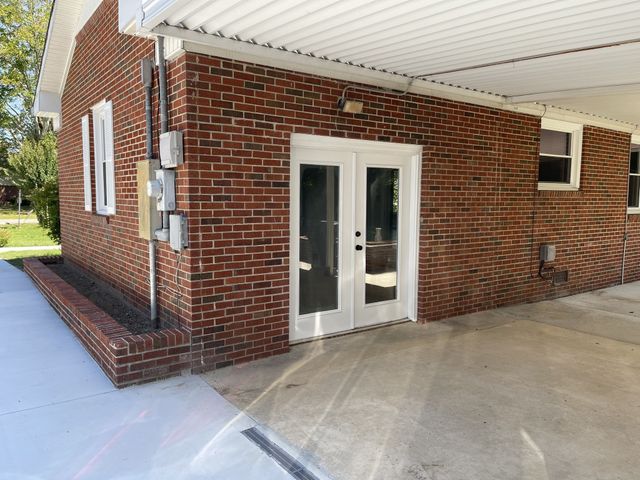 1209 Bel Aire Dr, Tullahoma, TN 37388