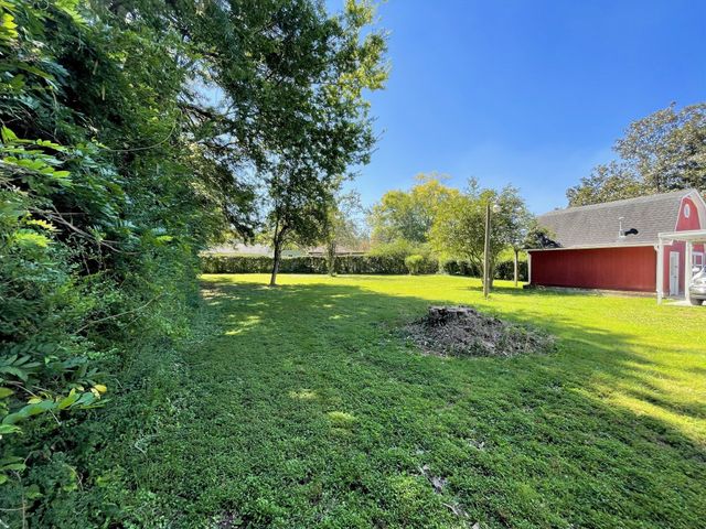 1209 Bel Aire Dr, Tullahoma, TN 37388