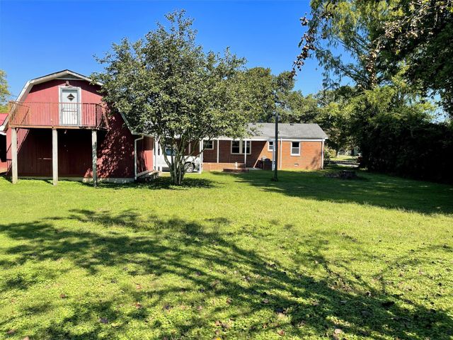 1209 Bel Aire Dr, Tullahoma, TN 37388