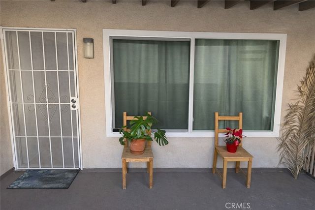 B Cabrillo Park Drive, Santa Ana, CA 92701