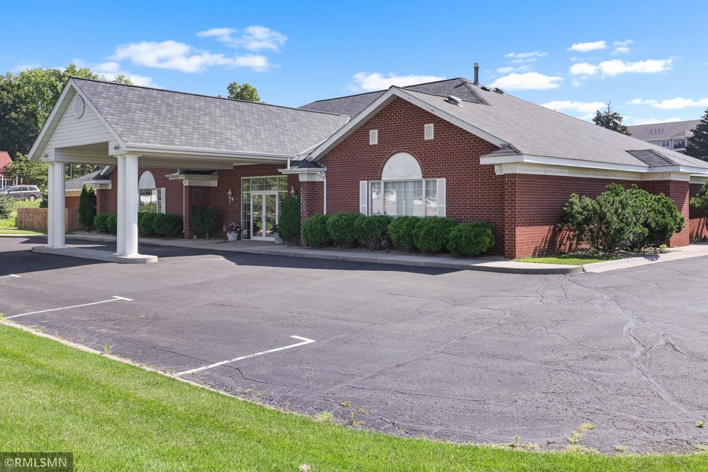 16394 Glory Lane, Eden Prairie, MN 55344 — exterior