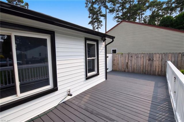 1518 Snowbird CT, Virginia Beach, VA 23454