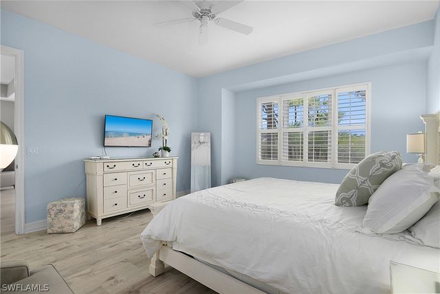 3099 Lancaster DR 7-701, Naples, FL 34105