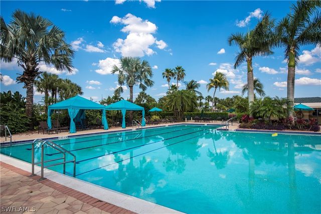 3099 Lancaster DR 7-701, Naples, FL 34105
