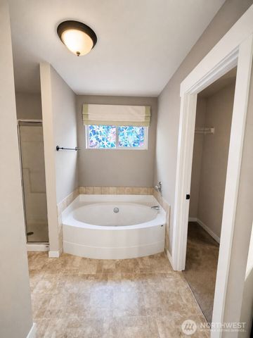 27010 223rd Lane SE, Maple Valley, WA 98038