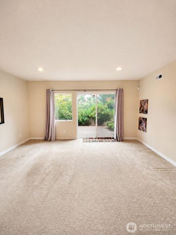27010 223rd Lane SE, Maple Valley, WA 98038