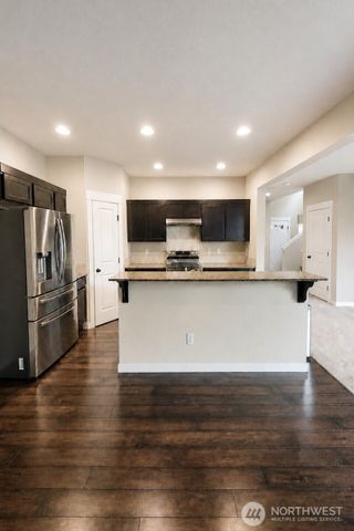 27010 223rd Lane SE, Maple Valley, WA 98038