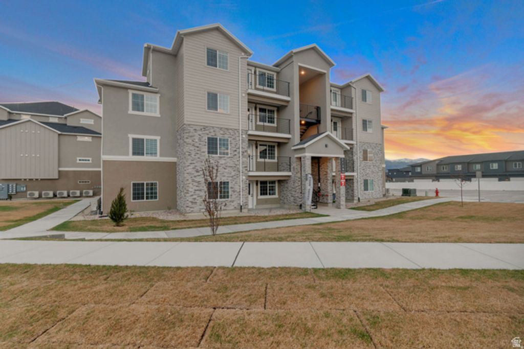 2172 S SAWMILL BLVD #K-3403, Heber City, UT 84032 — exterior