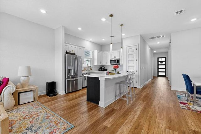 11900 Dillon Falls DR, Austin, TX 78747