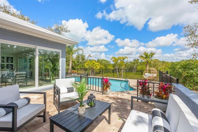 700 TROPICAL CIRCLE, Sarasota, FL 34242