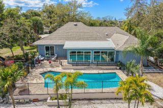 700 TROPICAL CIRCLE, Sarasota, FL 34242