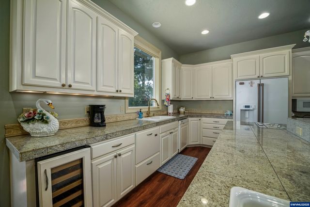 7947 Lavender Ln SE, Turner, OR 97392