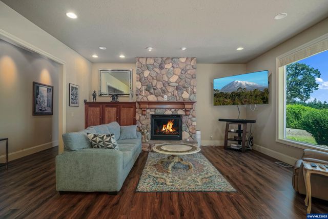 7947 Lavender Ln SE, Turner, OR 97392