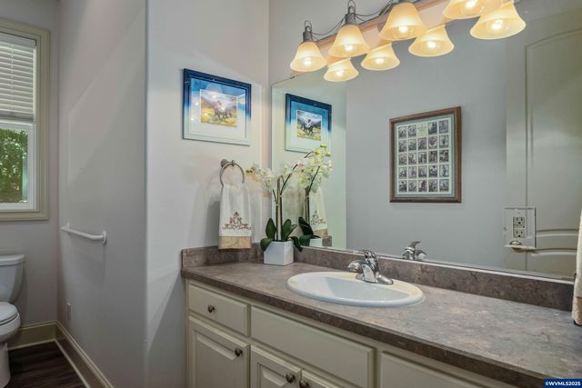 7947 Lavender Ln SE, Turner, OR 97392