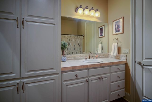 7947 Lavender Ln SE, Turner, OR 97392