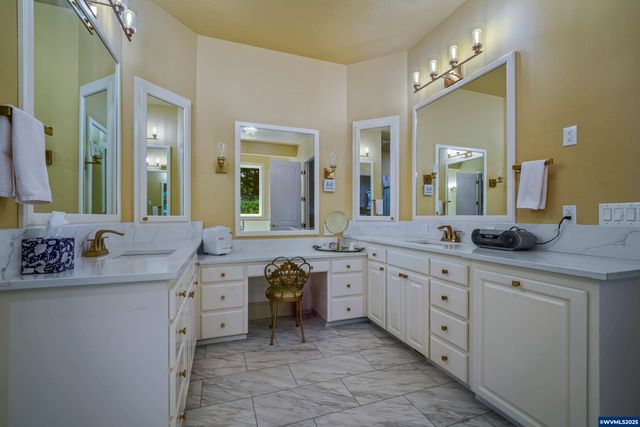 7947 Lavender Ln SE, Turner, OR 97392