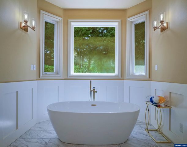 7947 Lavender Ln SE, Turner, OR 97392