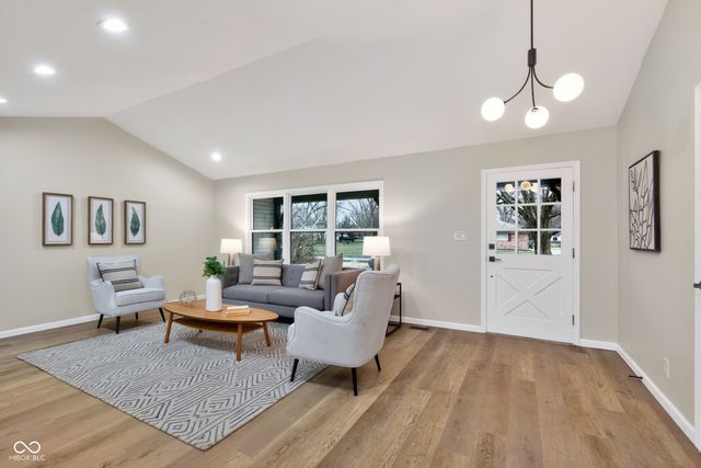 7158 Munsee Lane, Indianapolis, IN 46260