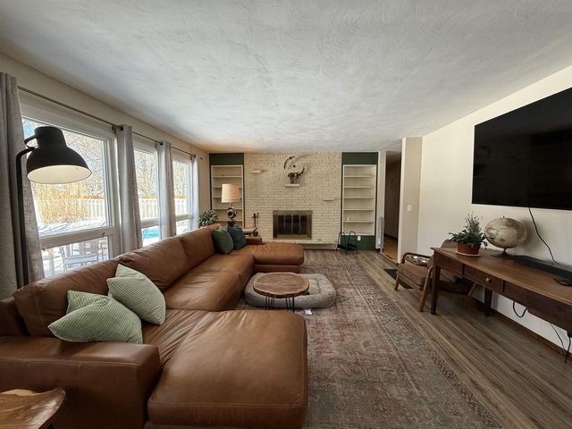 1121 Erie Drive, Janesville, WI 53545