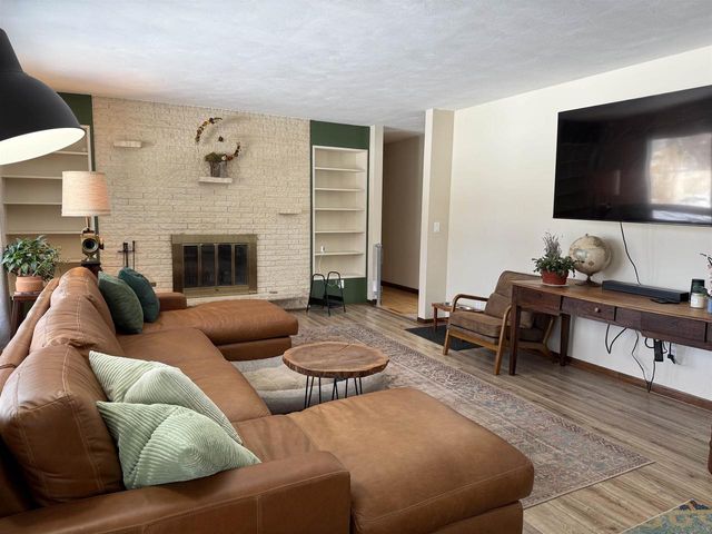 1121 Erie Drive, Janesville, WI 53545