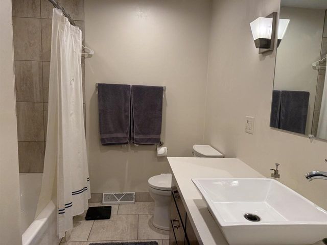 1121 Erie Drive, Janesville, WI 53545