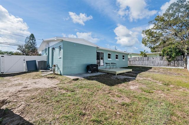 66 LAKE SHORE DRIVE, Palm Harbor, FL 34684