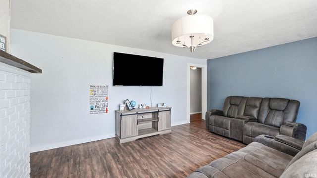 7124 St. Joe Road, Fort Wayne, IN 46835