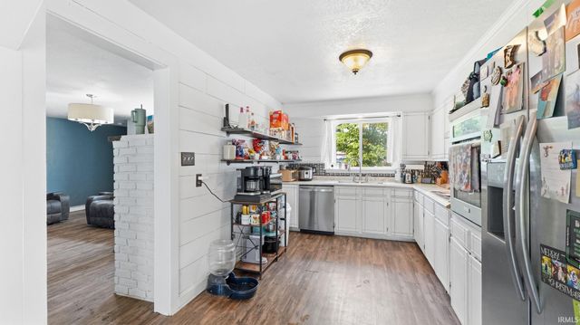 7124 St. Joe Road, Fort Wayne, IN 46835