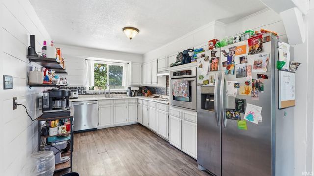 7124 St. Joe Road, Fort Wayne, IN 46835
