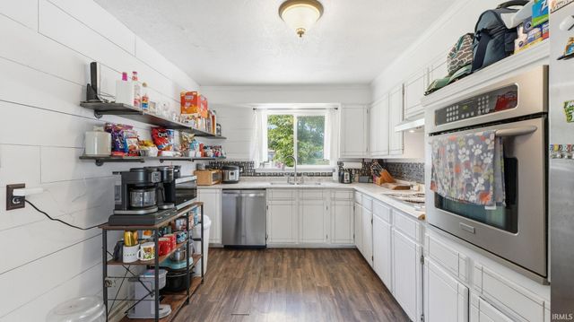 7124 St. Joe Road, Fort Wayne, IN 46835