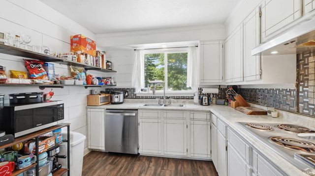 7124 St. Joe Road, Fort Wayne, IN 46835