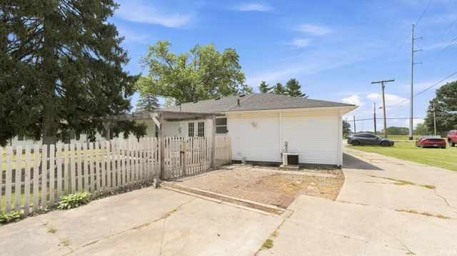 7124 St. Joe Road, Fort Wayne, IN 46835