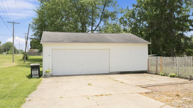 7124 St. Joe Road, Fort Wayne, IN 46835
