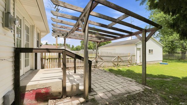 7124 St. Joe Road, Fort Wayne, IN 46835