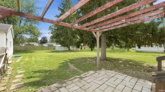 7124 St. Joe Road, Fort Wayne, IN 46835