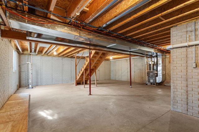 307 Zehr Lane, Fisher, IL 61843