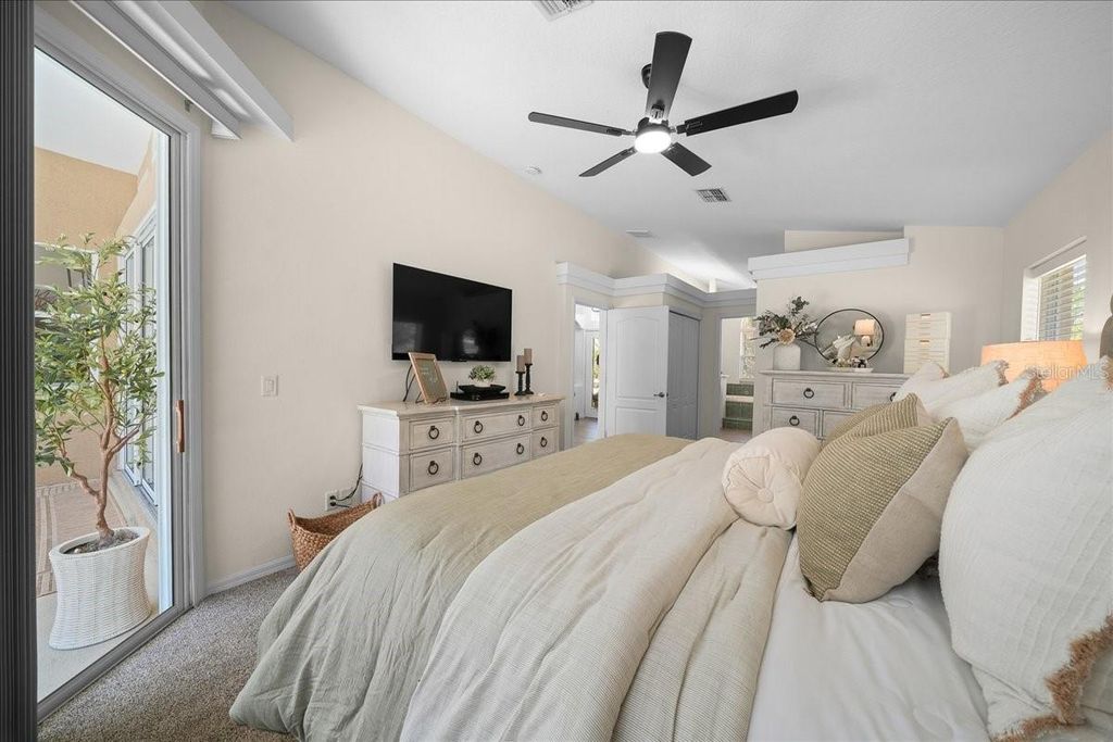 Image 21 of property listing at 8583 N TIBET TERRACE, Dunnellon, FL 34433