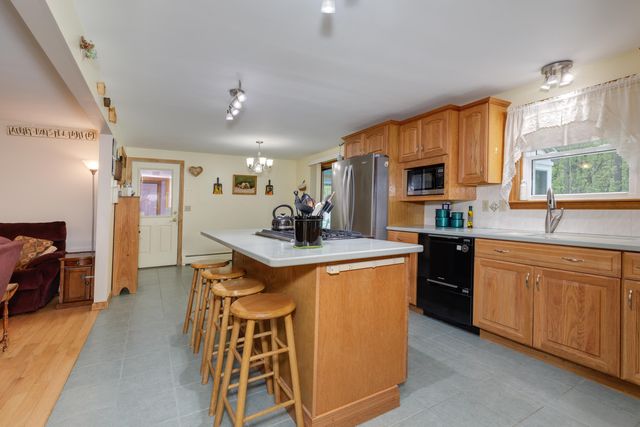 36 N Curtisville Road, Concord, NH 03301