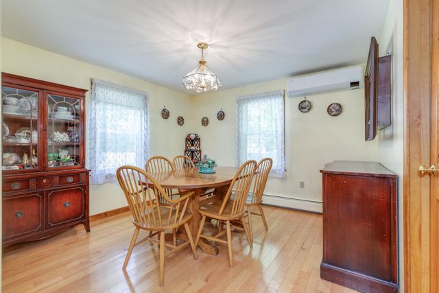 36 N Curtisville Road, Concord, NH 03301