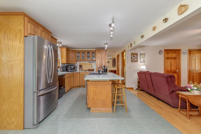 36 N Curtisville Road, Concord, NH 03301