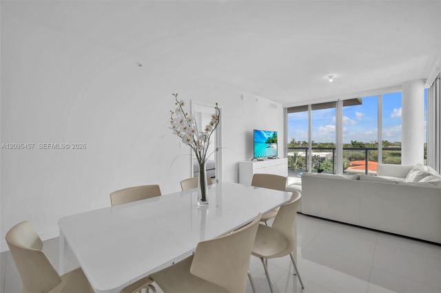 9940 W Bay Harbor Drive 5D-N, Bay Harbor Islands, FL 33154