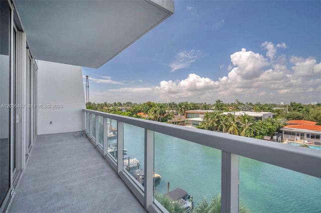 9940 W Bay Harbor Drive 5D-N, Bay Harbor Islands, FL 33154