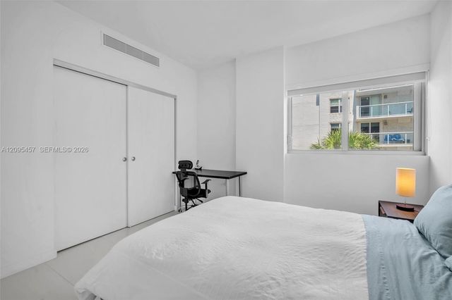 9940 W Bay Harbor Drive 5D-N, Bay Harbor Islands, FL 33154